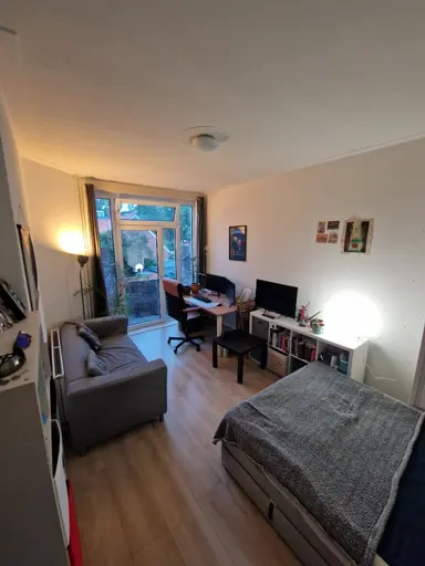 18m2 Kamer te huur voor 581€/maand in Ceramstraat, Groningen