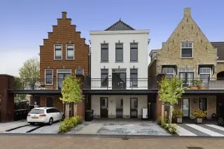 165m2 Haus zur Miete für 2950€/Monat in Buitendams, Hardinxveld-Giessendam