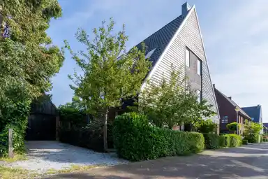 136m2 Haus zur Miete für 3750€/Monat in Gentiaan 47, The Hague