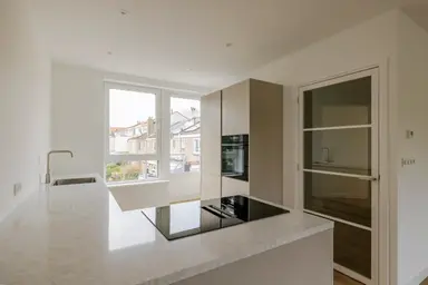 105μ² Διαμέρισμα προς ενοικίαση για 2750€/μήνα σε Kleverlaan, Haarlem