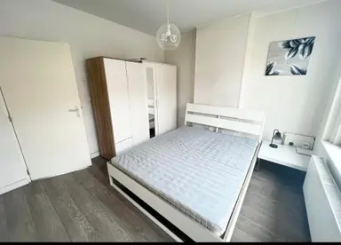 20μ² Δωμάτιο προς ενοικίαση για 750€/μήνα σε Zestienhovensekade, Rotterdam