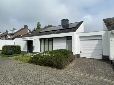 125m2 Haus zur Miete für 2250€/Monat in Vuurdoorn, Maastricht