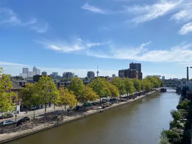 10μ² Δωμάτιο προς ενοικίαση για 600€/μήνα σε Mathenesserdijk, Rotterdam