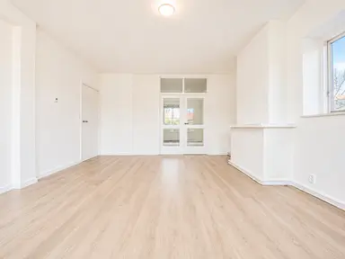 77μ² Διαμέρισμα προς ενοικίαση για 1860€/μήνα σε Broekslootkade 44, Voorburg