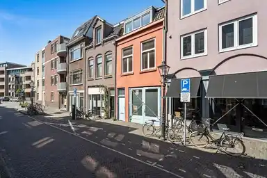50m2 flat to rent for 1350€/month in Lange Koestraat 45, Utrecht