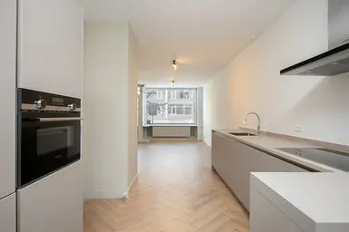 105m2 flat to rent for 2490€/month in Van Bijlandtplaats, Rotterdam