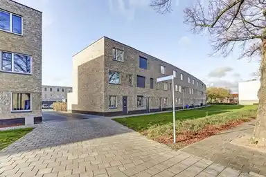 116m2 Haus zur Miete für 1945€/Monat in Kees de Beverpad, Eindhoven