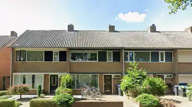107m2 maison à louer pour 1950€/mois à Maximiliaanstraat 4, Eindhoven