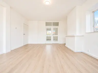 77m2 Appartamento in affitto per 1860€/mese a Broekslootkade 44, Voorburg
