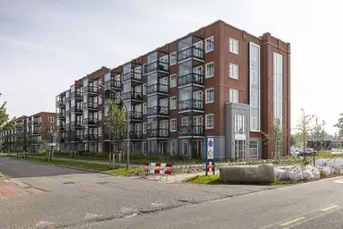 65m2 apartment to rent for 1150€/month in Parklaan 446, Waddinxveen