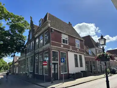 160m2 Haus zur Miete für 2100€/Monat in Grote Oost, Hoorn