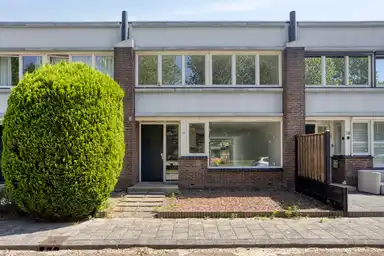 132m2 Casa in affitto per 1995€/mese a Frambozenstraat 37, Almere