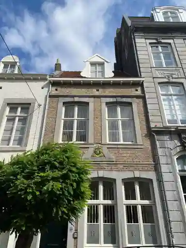 131μ² Διαμέρισμα προς ενοικίαση για 1450€/μήνα σε Hoogbrugstraat 74, Maastricht