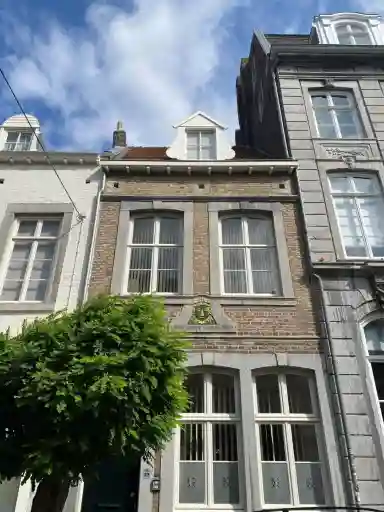 131m2 apartment to rent for 1450€/month in Hoogbrugstraat, Maastricht