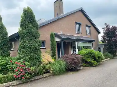 180m2 house to rent for 3300€/month in Rijneveld 15, Boskoop