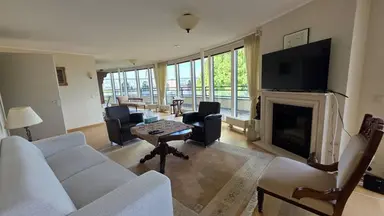 145m2 apartment to rent for 1975€/month in Mariaplein, Roosendaal