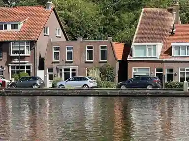 139m2 Haus zur Miete für 2800€/Monat in Leidsekade, Leidschendam