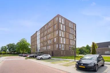109m2 apartment to rent for 1975€/month in Waterleliestraat, Bergen op Zoom