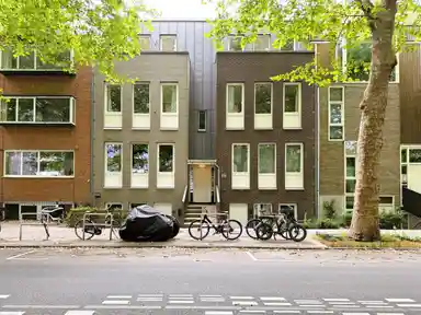 270m2 Appartamento in affitto per 7500€/mese a Amstelveenseweg, Amsterdam