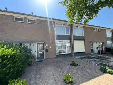 78m2 huis te huur voor 932.93€/maand in Prunuslaan 3, Ooltgensplaat