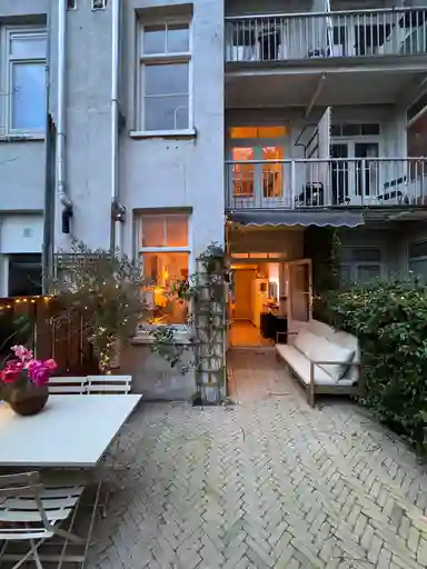 31μ² στούντιο προς ενοικίαση για 2250€/μήνα σε Jan Bernardusstraat, Amsterdam