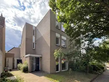 132m2 house to rent for 2300€/month in De Bussels, Veldhoven