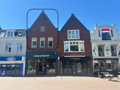 133m2 apartment to rent for 1850€/month in Kaasmarkt, Purmerend