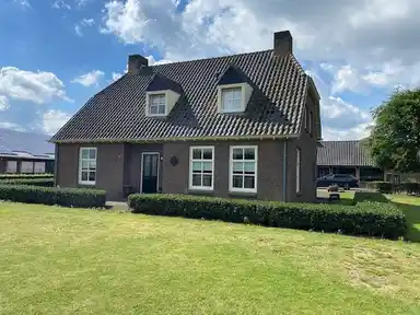 248m2 house to rent for 1650€/month in Larestraat, Esbeek