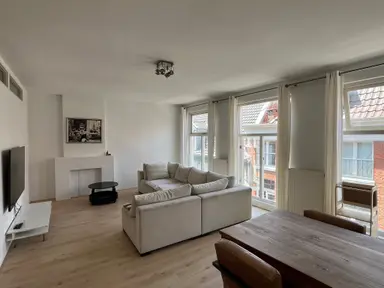 102m2 flat to rent for 1850€/month in Lange Bisschopstraat 14, Deventer