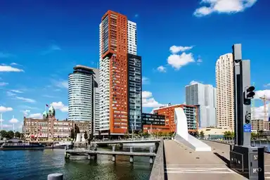 115m2 apartment to rent for 3275€/month in Landverhuizersplein, Rotterdam