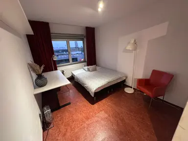 13μ² Δωμάτιο προς ενοικίαση για 900€/μήνα σε Burgemeester Stramanweg, Amsterdam