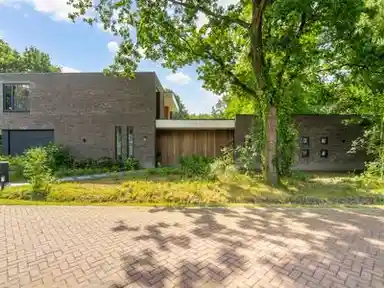 203m2 house to rent for 3250€/month in Jagerhof 2, Weert