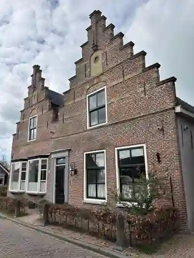 90m2 flat to rent for 2250€/month in Nieuwstraat, Kockengen