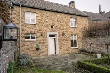 117m2 huis te huur voor 1575€/maand in 3e Batsteeg 3, Eijsden
