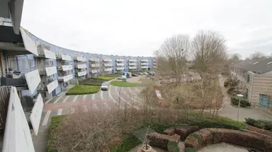 69m2 Appartement te huur voor 995€/maand in Peter Sellershof 39, Almere