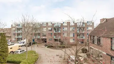 53m2 Appartement te huur voor 863€/maand in Eikenhorst 14, Alphen aan den Rijn