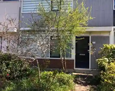 130μ² Διαμέρισμα προς ενοικίαση για 1850€/μήνα σε Briljantstraat, Groningen