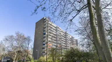 91μ² Διαμέρισμα προς ενοικίαση για 986€/μήνα σε Adama van Scheltemaplein 12, Delft