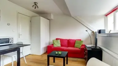 21m2 Zimmer zur Miete für 570€/Monat in Barentszstraat 59, The Hague