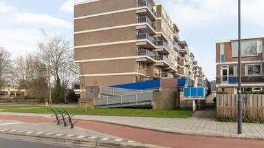 95m2 flat to rent for 1031€/month in Prattenburg 40, Haarlem