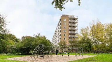 77m2 apartment to rent for 990€/month in Engelandlaan 63, Haarlem