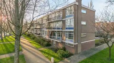 96μ² Διαμέρισμα προς ενοικίαση για 866€/μήνα σε Schoonegge 12, Rotterdam