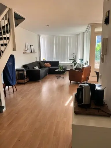 80m2 Appartamento in affitto per 1150€/mese a Hoograamstraat, Maastricht