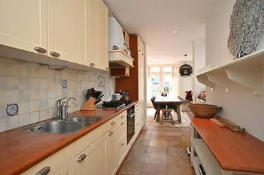 195m2 house to rent for 3900€/month in Prinsenweg, Wassenaar