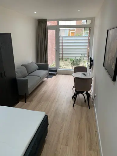 50m2 Appartamento in affitto per 1950€/mese a Schiedamseweg, Rotterdam