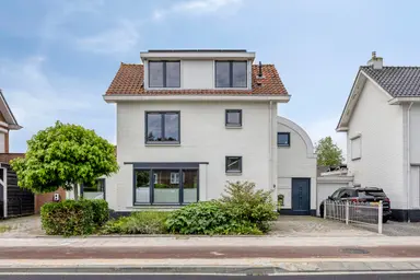247m2 house to rent for 3495€/month in Aimé Bonnastraat 9, Vianen