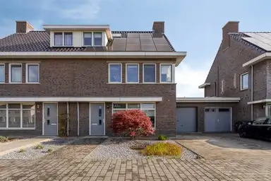 160m2 Casa in affitto per 2095€/mese a Zands Allee, Herten