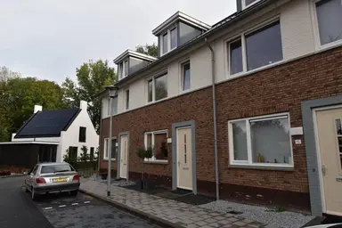 122m2 Casa in affitto per 1495€/mese a Ru Paré, Druten