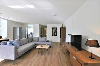 85μ² Διαμέρισμα προς ενοικίαση για 1975€/μήνα σε Schoonhoeve, Eindhoven