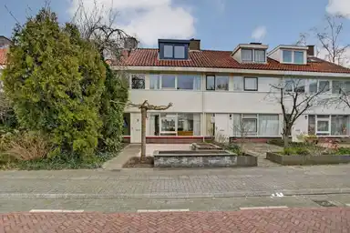 127m2 huis te huur voor 2850€/maand in Pluimessenlaan, Amstelveen